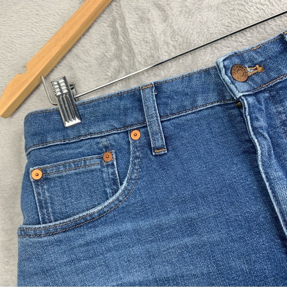 Madewell Curve high Rise Denim Shorts. Women’s Size 29. - Picture 3 of 6